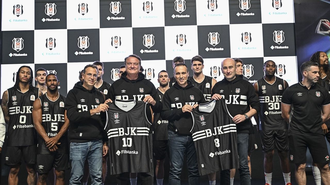 Beşiktaş Basketbol Takımı ile Fibabanka'dan Yeni Sponsorluk Anlaşması