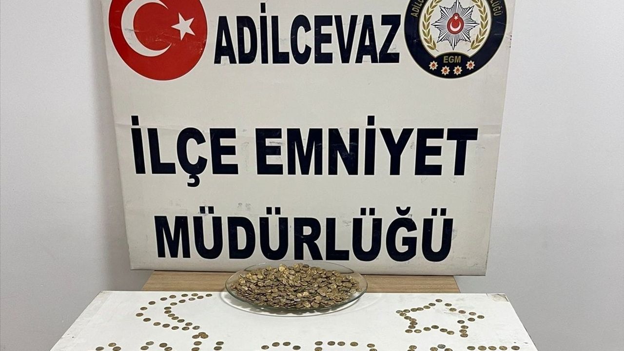 Bitlis'te Tarihi Eser Kaçakçılığı: 900 Altın Sikke Ele Geçirildi