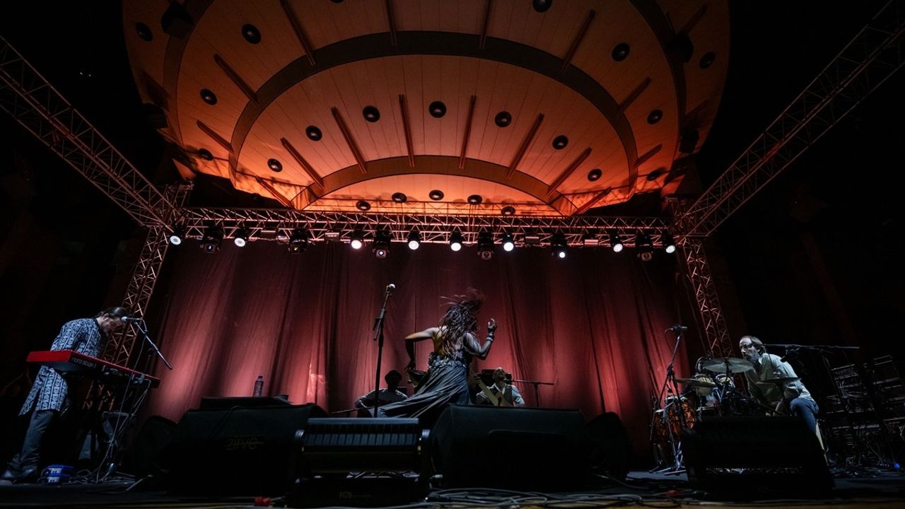 Buika Türkiye Turnesi Kapsamında Bilkent Odeon'da Muhteşem Bir Konser Verdi