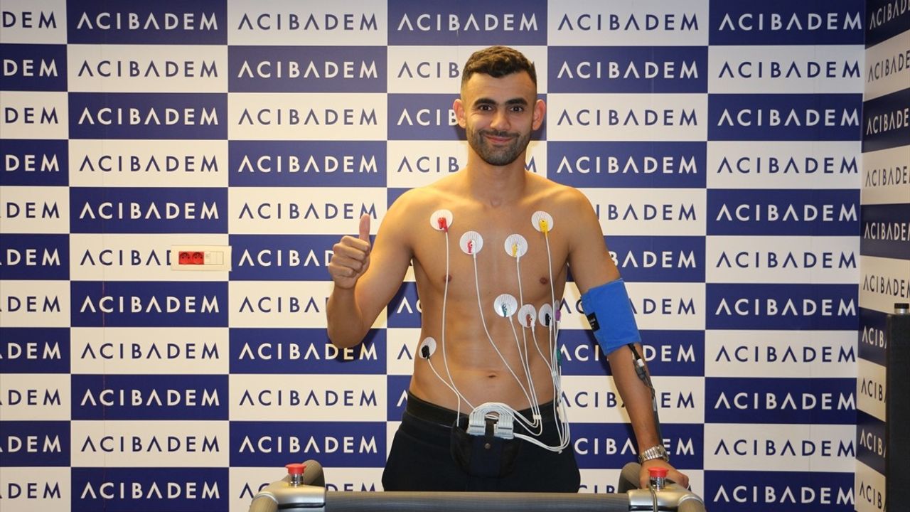 Çaykur Rizespor, Cezayirli Yıldız Rachid Ghezzal'ı Transfer Etti