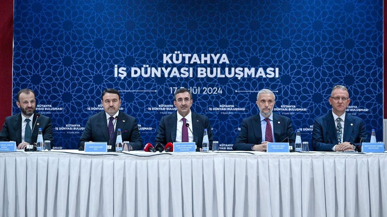 Cumhurbaşkanı Yardımcısı Yılmaz, Kütahya İş Dünyası Buluşması'nda Ekonomik Beklentileri Açıkladı