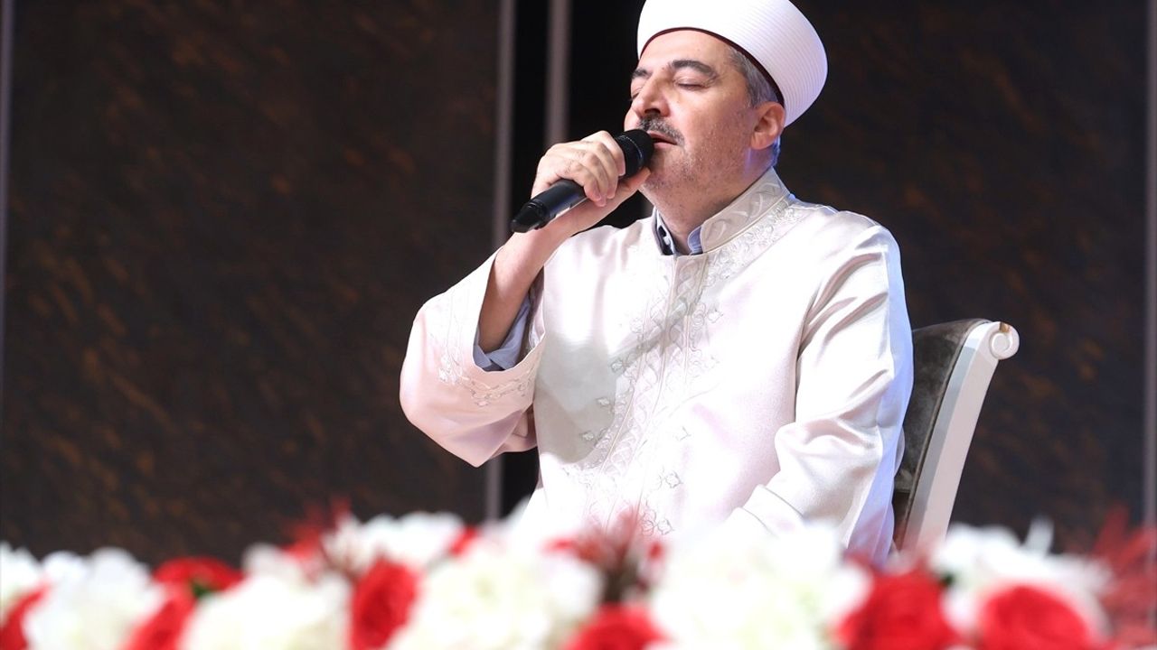 Diyanet İşleri Başkanı Ali Erbaş'tan Savaş ve Zulüm Üzerine Açıklamalar