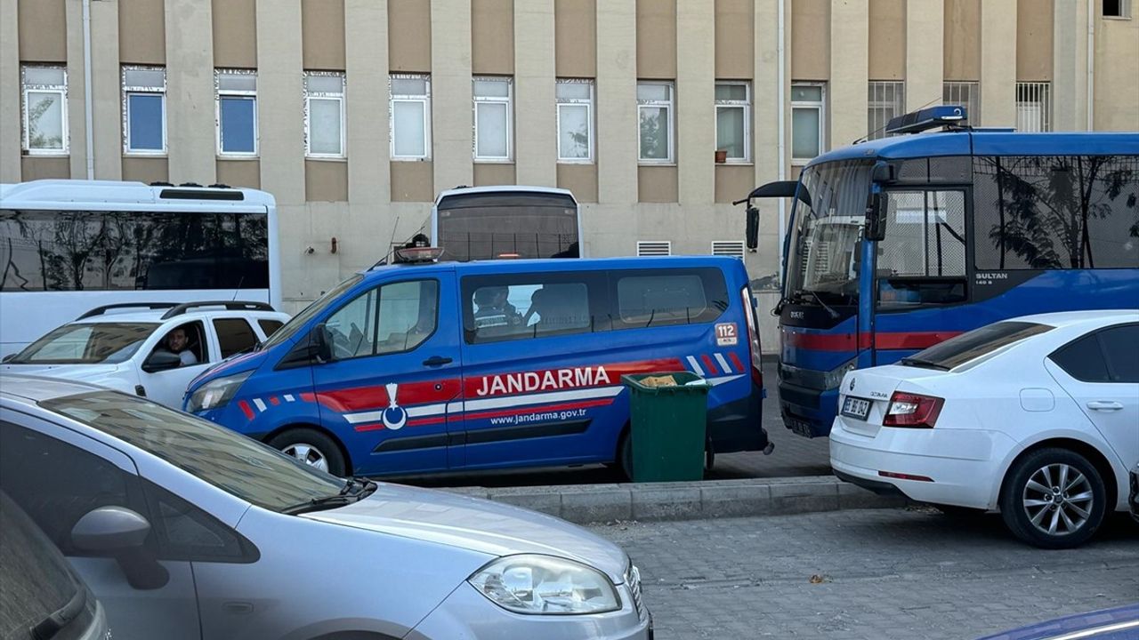 Diyarbakır'da Narin Güran Davasında Tutuklamalar Devam Ediyor