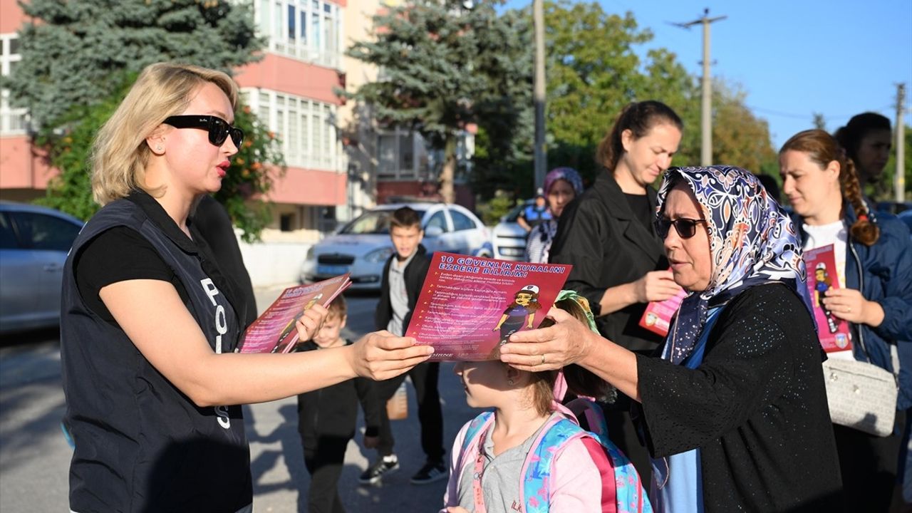 Edirne'de Ebeveyn Polislerle Güvenli Eğitim Dönemi