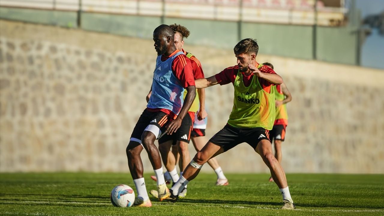 Gaziantep FK, Eyüpspor ile Deplasmanda Oynayacağı Maç İçin Hazırlıklarını Sürdürüyor