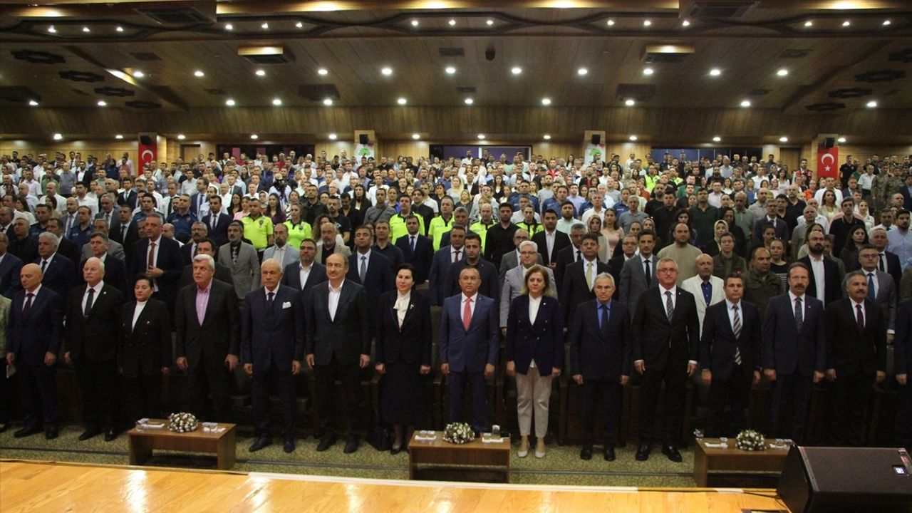 Gaziantep'te Kamu Yönetiminde Etik Konferansı