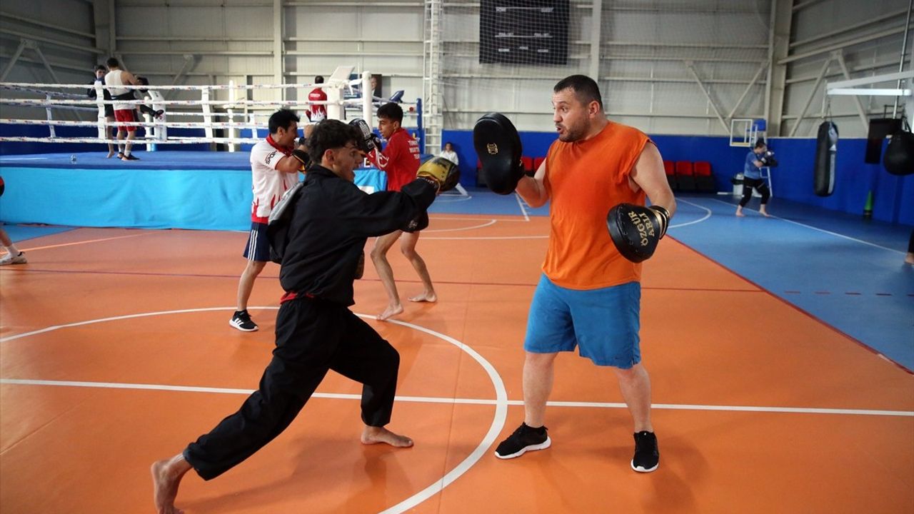 Gençler Muaythai Milli Takımı Dünya Şampiyonası'na Hazırlanıyor