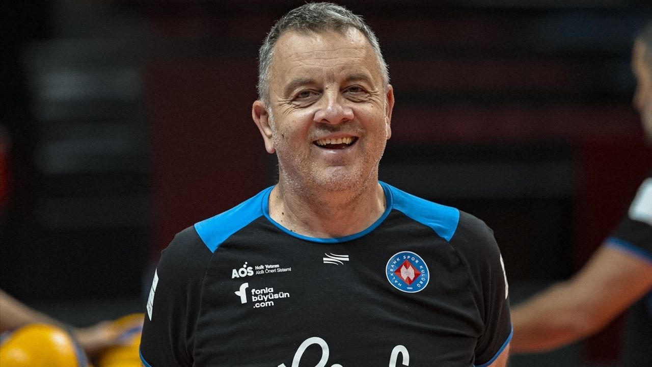 Halkbank Voleybol Takımı Yeni Sezon Hazırlıklarına Devam Ediyor