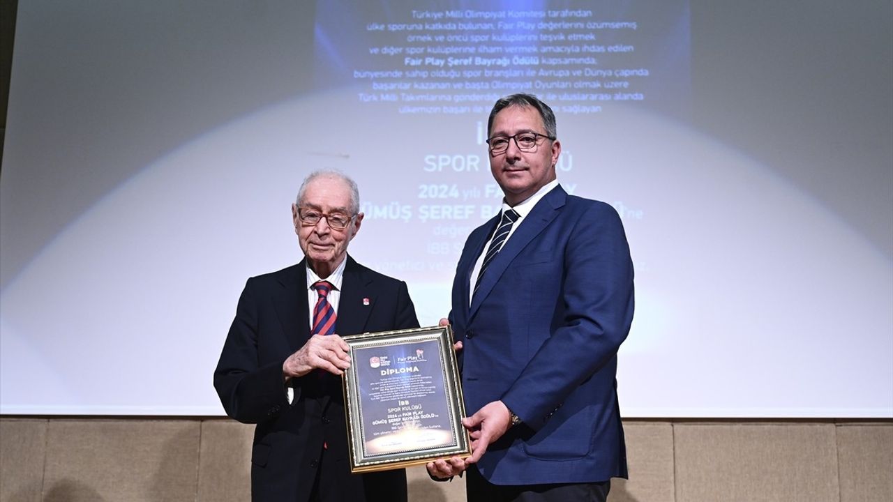 İBB Spor Kulübü Fair Play Şeref Bayrağı İle Onurlandırıldı