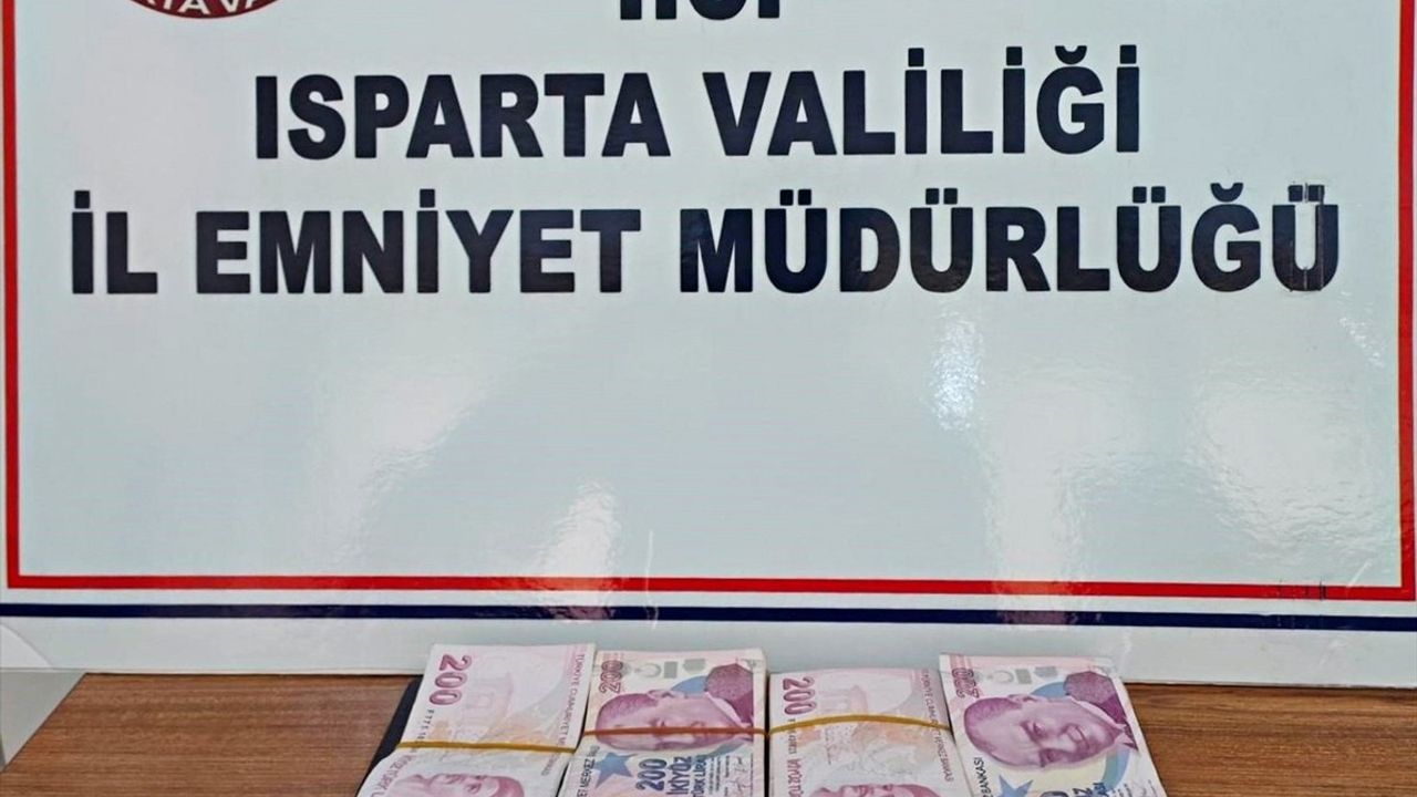 Isparta'da Emekliden Kapkaç Yolu ile Para Çalan Şüpheli Yakalandı