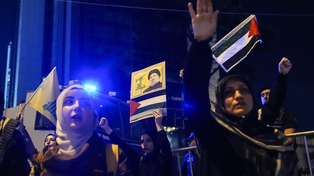 İsrail'in Hava Saldırısına Protesto: Nasrallah İçin İstanbul'da Eylem