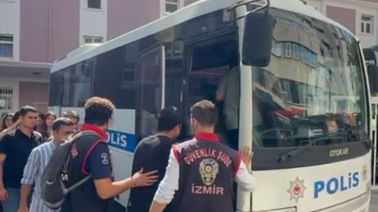 İzmir'de ABD Askerlerine Saldırı: Şüpheliler Tahliye Edildi