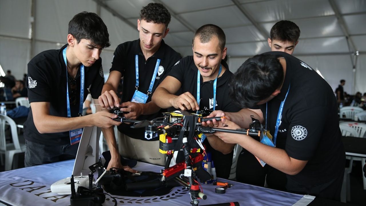 Kahramanmaraş'ta TEKNOFEST'de İnsansız Hava Aracı Heyecanı