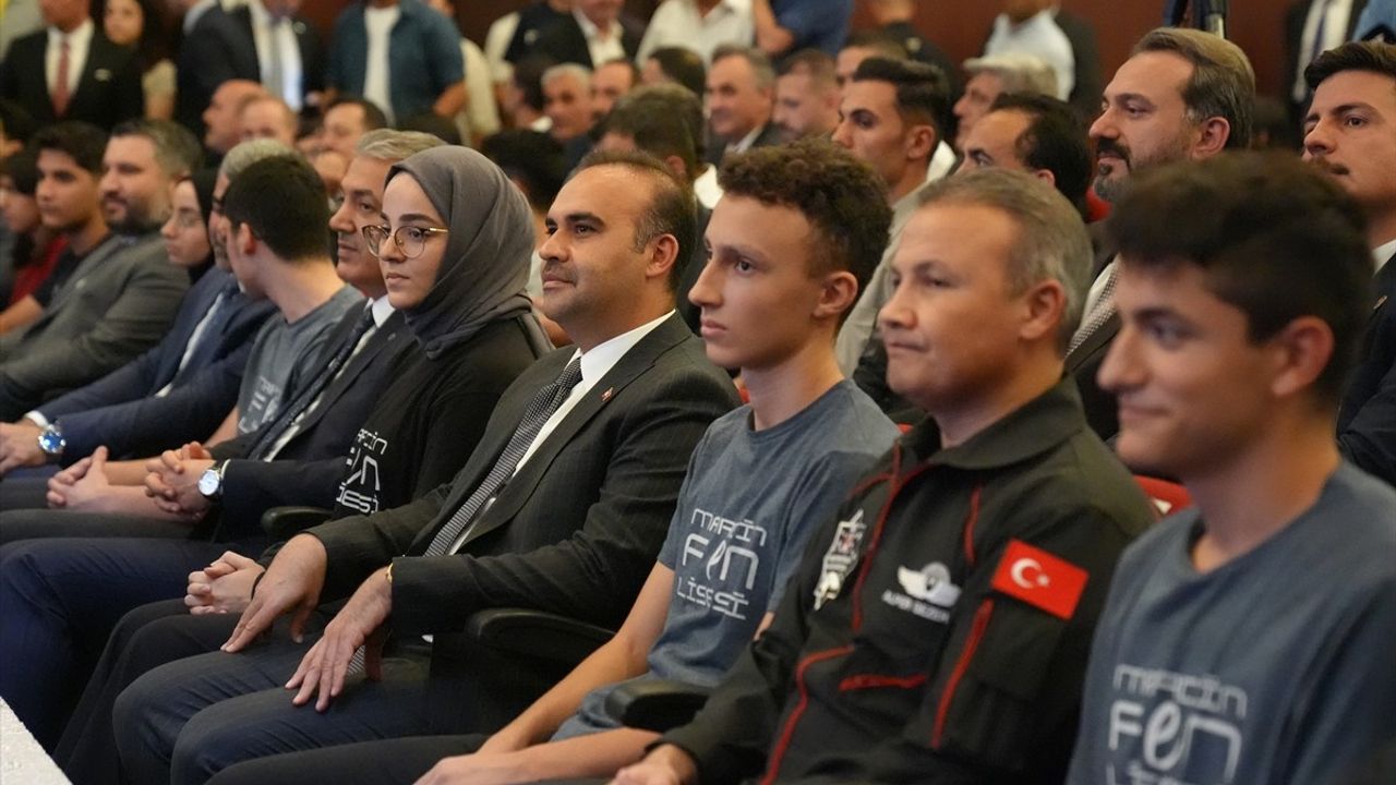 Mardin'de Lise Öğrenci Buluşması: Astronot Alper Gezeravcı Gençlerle Buluştu