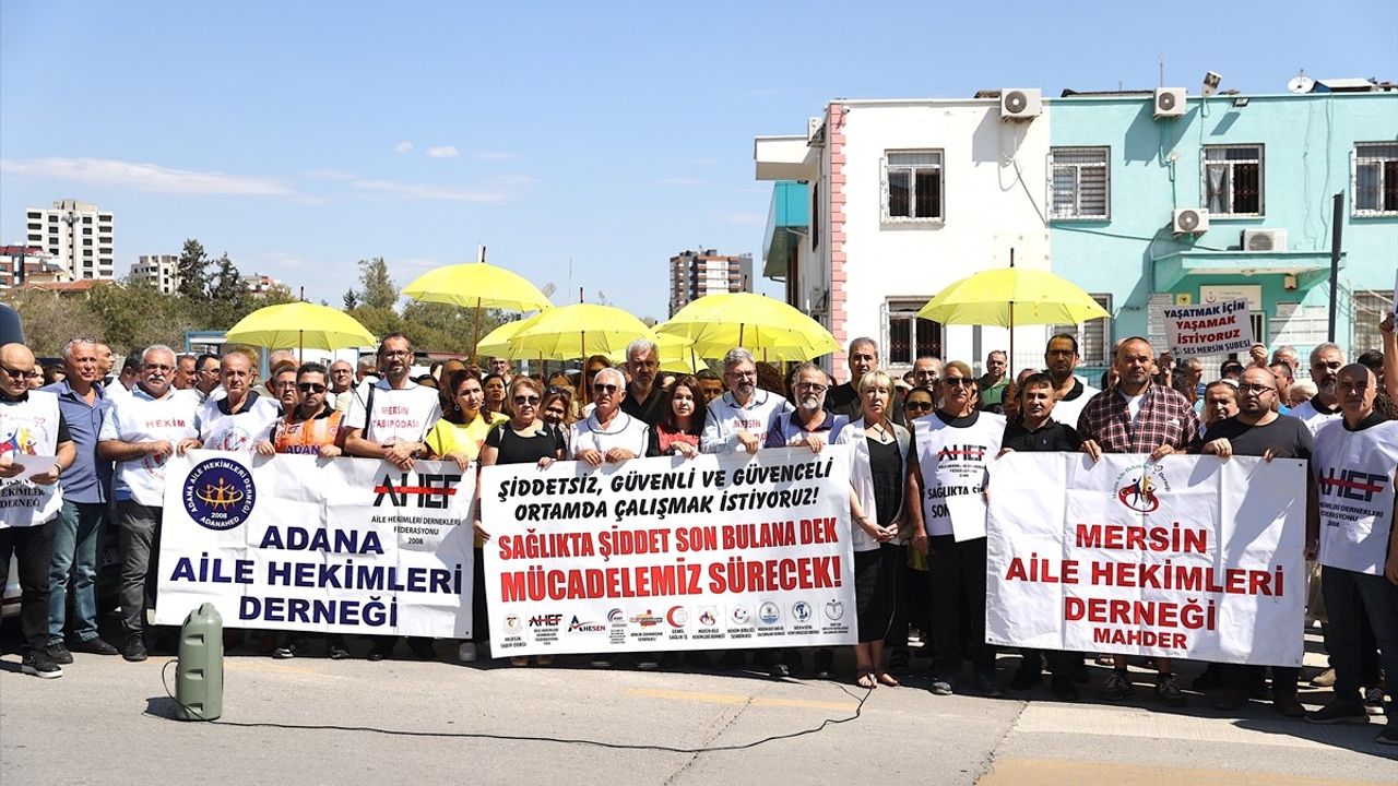 Mersin'de Doktor ve Hemşire Darbedildi: Hasta Yakını Tutuklandı