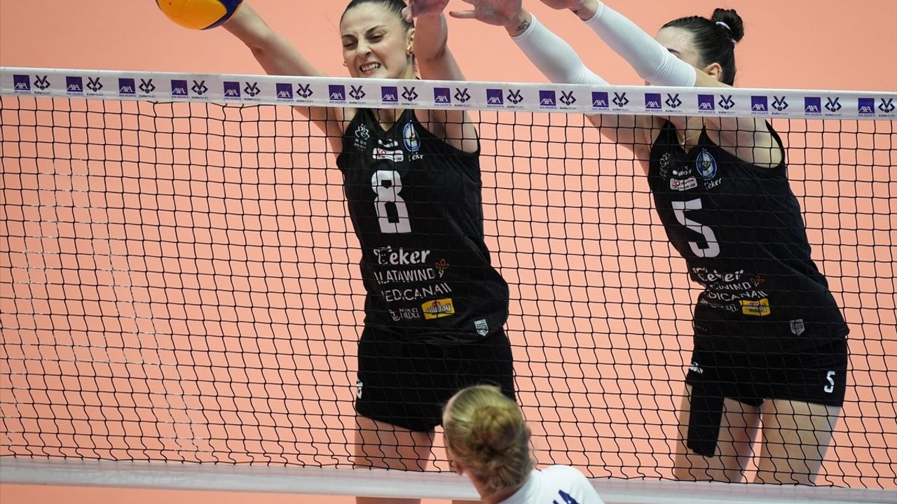 Nilüfer Belediyesi Eker, AXA Sigorta Kupa Voley'de Aydın'ı Geçti