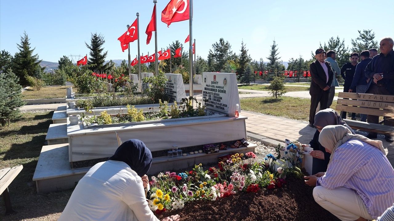 Şehit Polis Memuru Şeyda Yılmaz Anısına Duygusal Ziyaretler