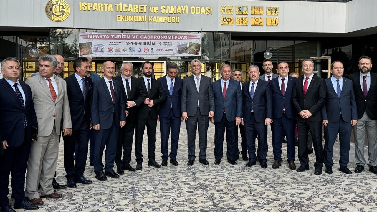 Ticaret Bakanı Bolat'tan Isparta'da Önemli Müjdeler