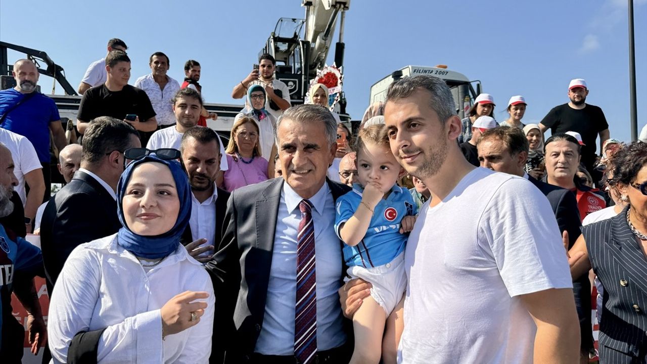 Trabzonspor'da Yeni Dönem: Şenol Güneş ile Sözleşme İmzalandı