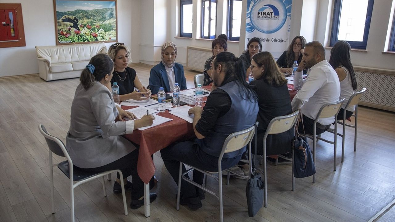 Tunceli'de Turizm Master Planı Çalıştayı Düzenlendi