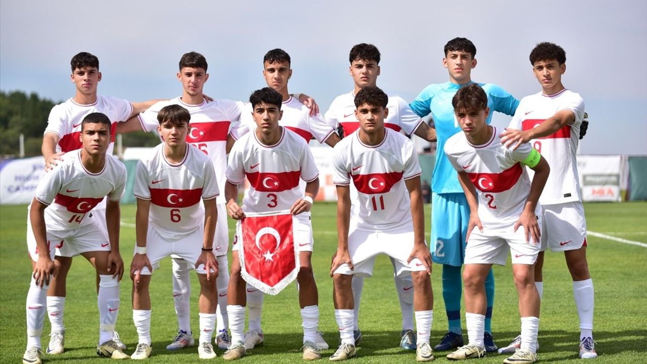 Türkiye 16 Yaş Altı Futbol Takımı, Erciyes Turnuvası'nda Şampiyon Oldu