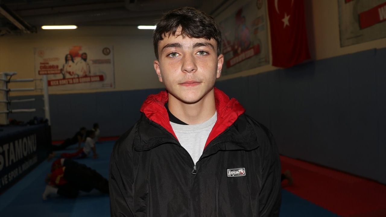 Yiğit Şişman, Wushu Dünya Şampiyonası İçin Hazırlanıyor