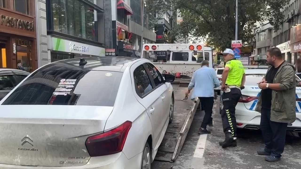 Zonguldak'ta Abartı Egzozlu Araca Ceza Kesildi