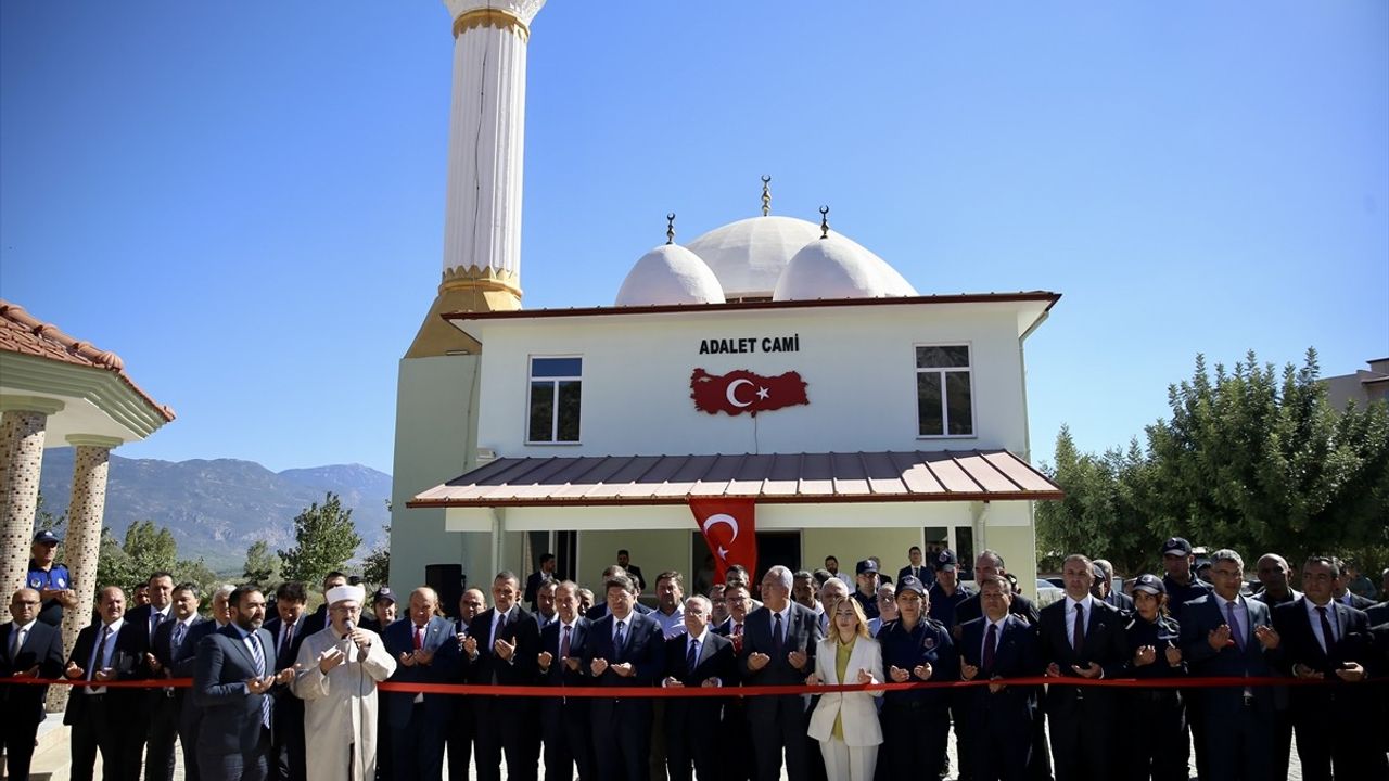 Adalet Bakanı Tunç, Seydikemer'de Yeni Eğitim ve Kültür Tesislerinin Açılışını Gerçekleştirdi