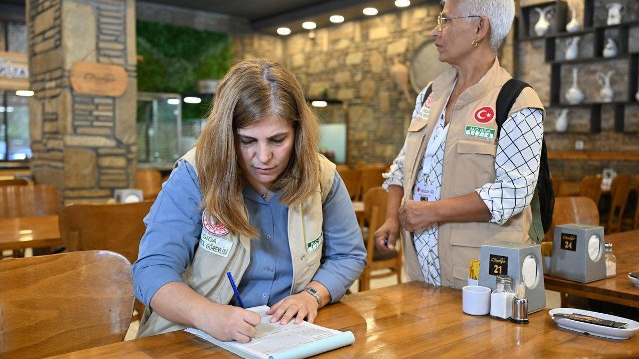 Adana'da Gıda İşletmeleri Denetlendi