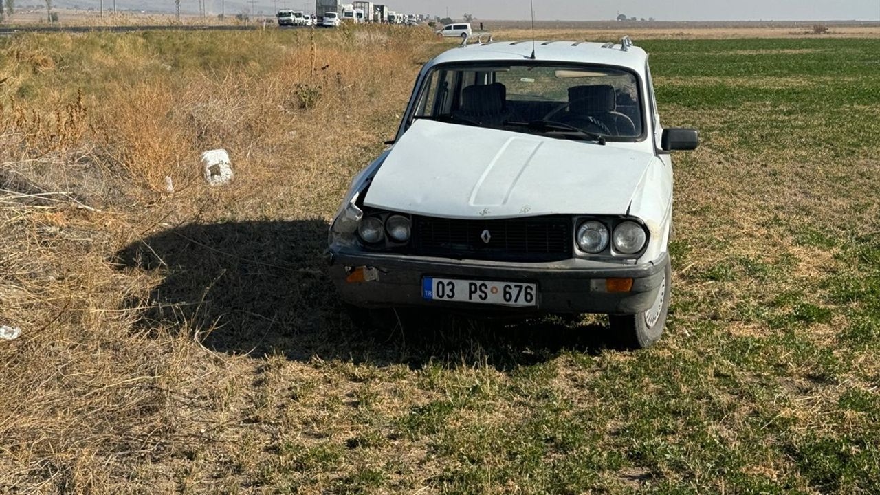 Afyonkarahisar'da Zincirleme Trafik Kazası: 1 Ölü, 15 Yaralı