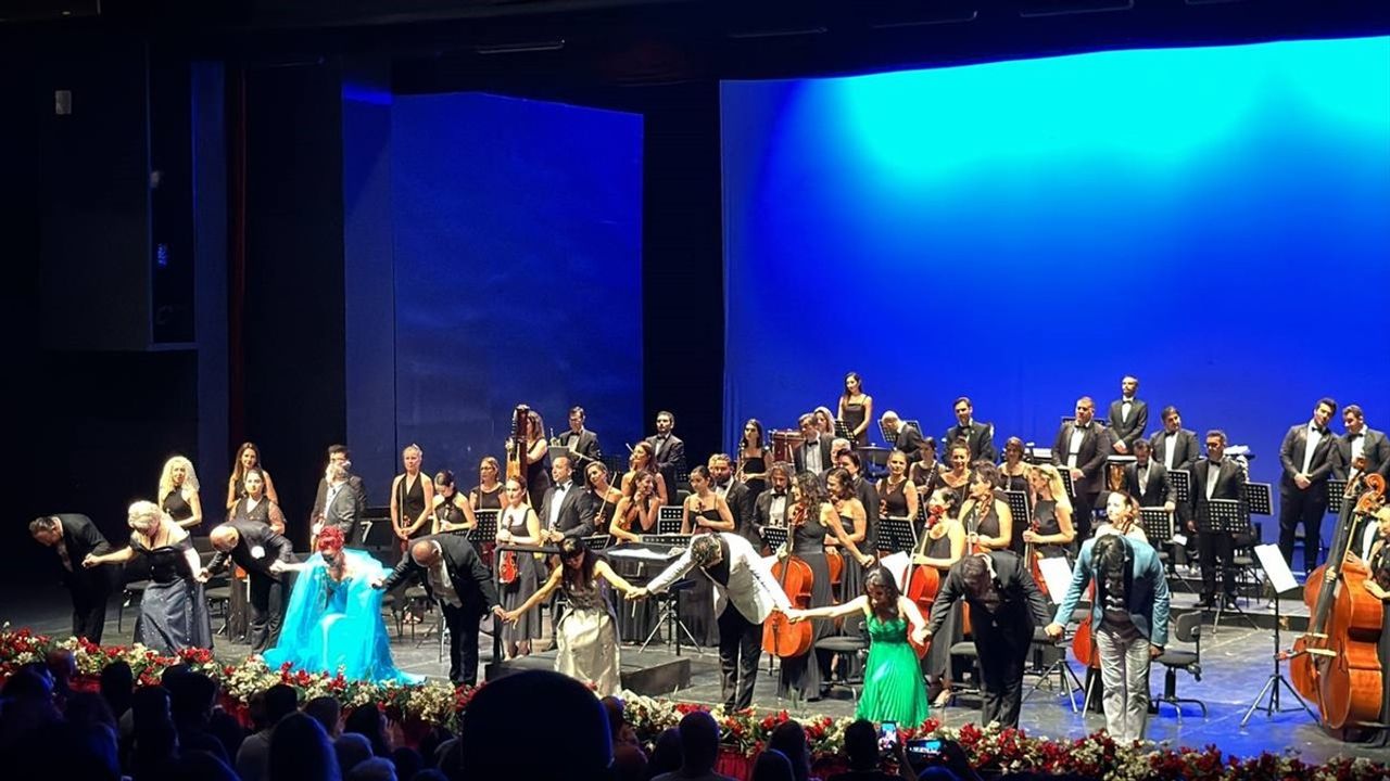 Antalya Devlet Opera ve Balesi Yeni Sezonu 'Gala Konser' ile Açtı