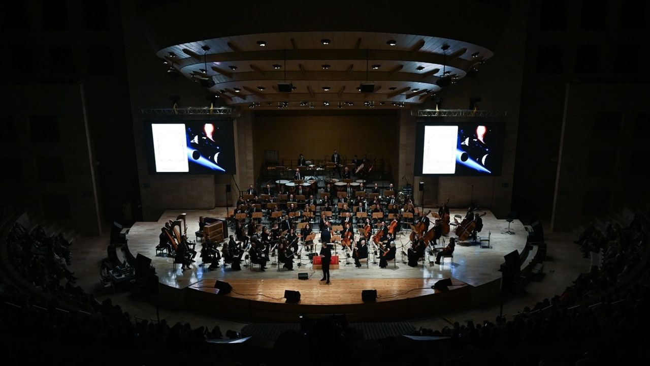 Bilkent Senfoni Orkestrası'ndan Gezegenler Konseri