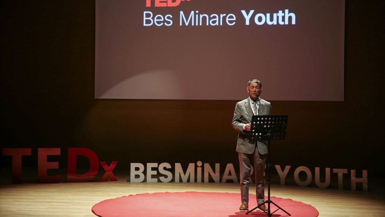 Bitlis'te Gençler İçin TEDx Konferansı: Fark Yaratanlar