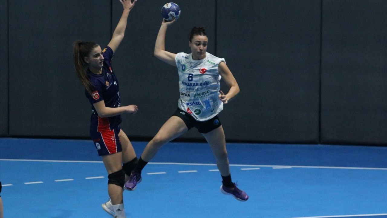 Bursa Büyükşehir Belediyespor EHF Kadınlar Avrupa Kupası'nda Turu Geçti