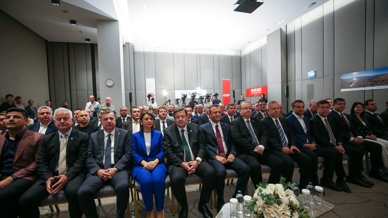 CHP Genel Başkanı Özgür Özel'in Çanakkale'deki Belediye Başkanları Toplantısı Konuşması