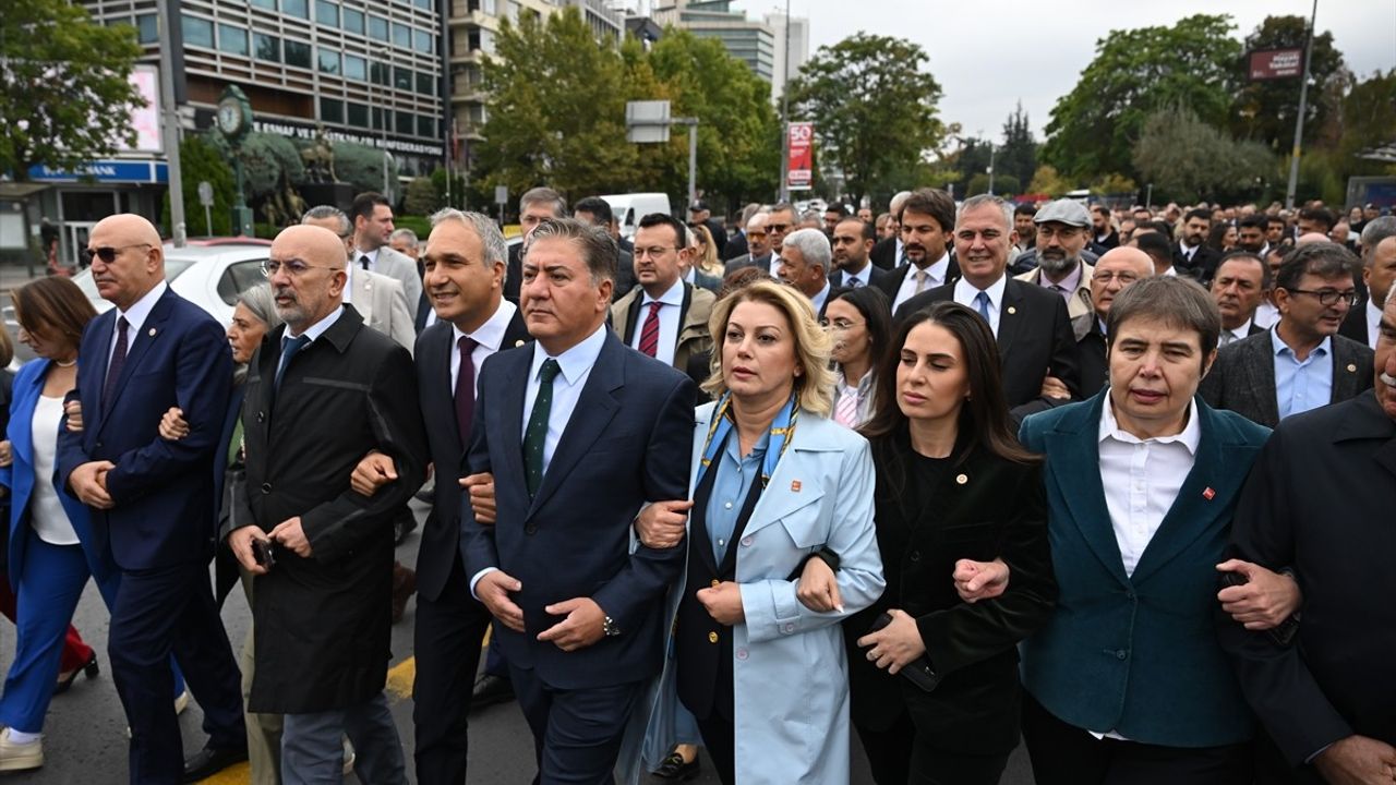 CHP ve Sendikalar, Okul Sorunlarına Dikkat Çekti