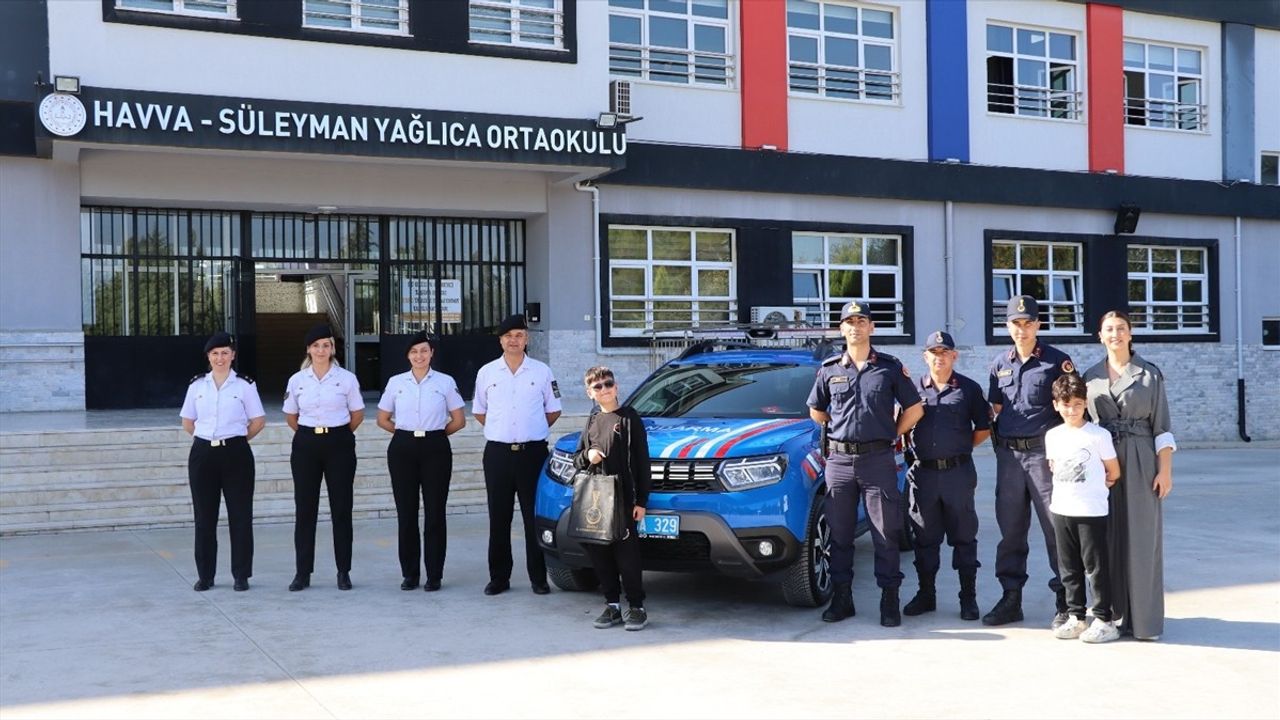 Denizli'de Jandarma'dan Şehit Çocuğuna Doğum Günü Sürprizi