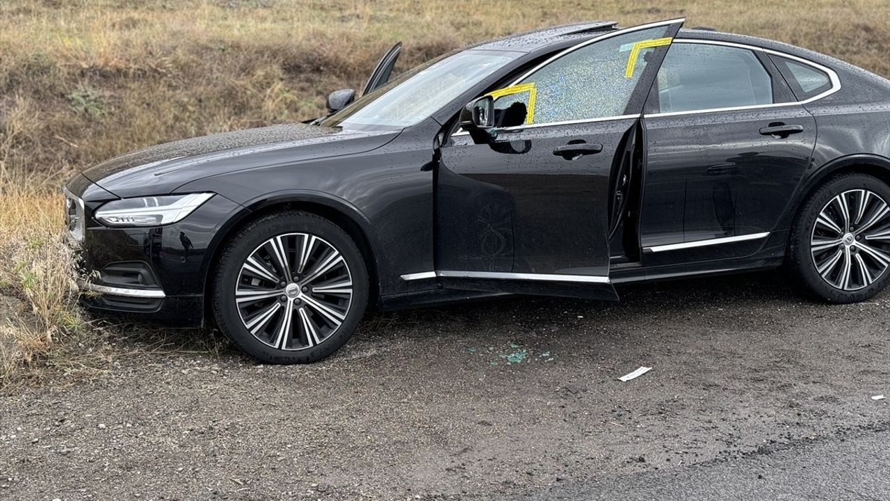 Erzurum'da Şüpheli Ölüm: Otomobilde Erkek Cesedi Bulundu