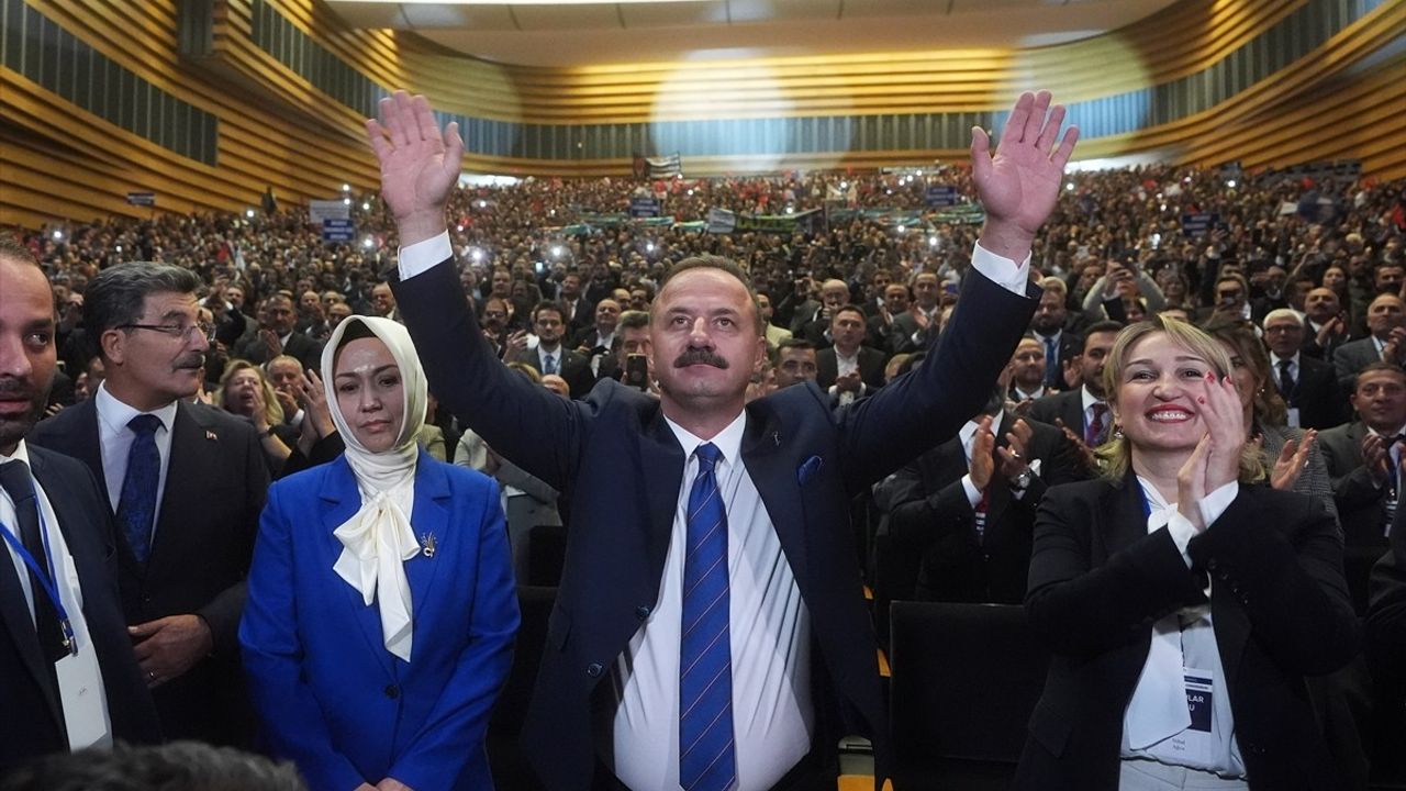 Eski İyi Parti Milletvekili Yavuz Ağıralioğlu Anahtar Parti'yi Tanıttı