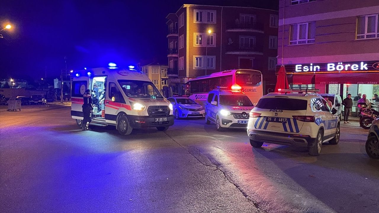 Eskişehir'de Trafik Kazası: 4 Yaralı