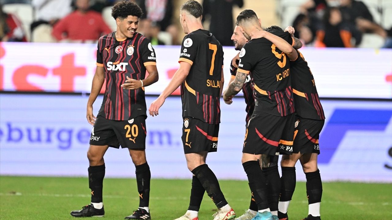 Galatasaray Tarih Yazdı: Deplasmanda 13 Maçta Galip