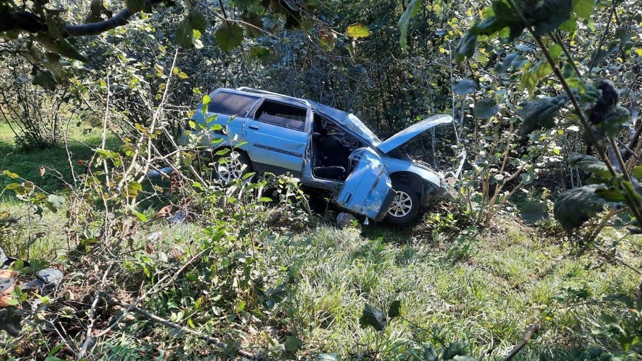 Giresun'da Şarampole Devrilen Araçta 1 Kişi Hayatını Kaybetti