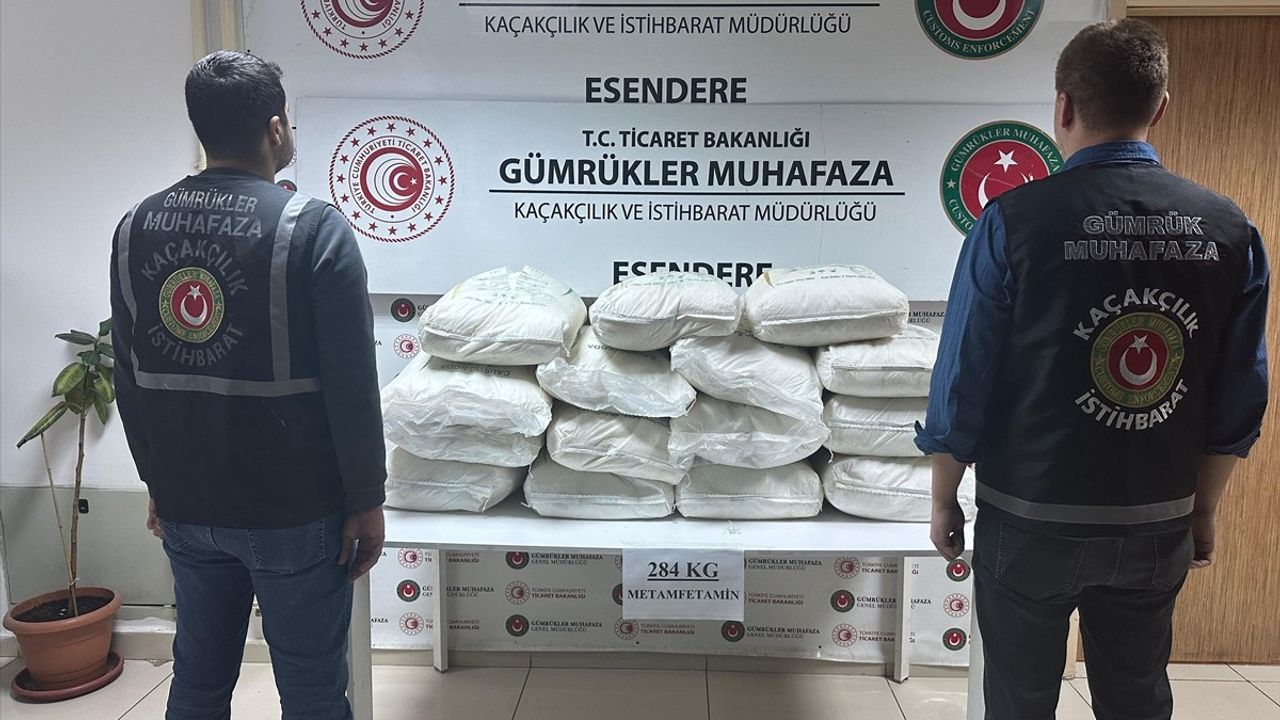 Gümrük Muhafaza Ekipleri Kaçakçılığa Geçit Vermiyor