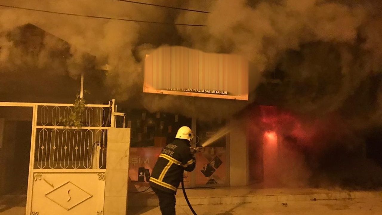 Hatay'da Kundaklama Olayı Güvenlik Kamerasında