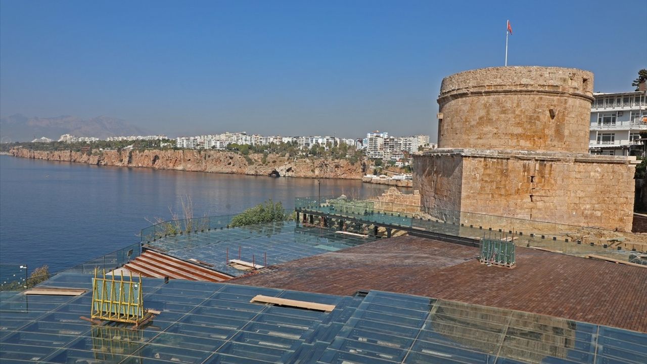 Hıdırlık Kulesi Seyir Terası Projesi İle Antalya'nın Tarihi Zenginliği Gün Yüzüne Çıkıyor