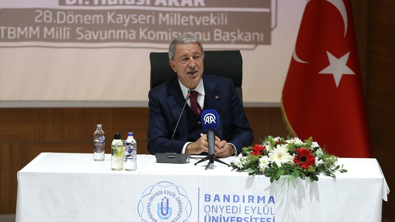 Hulusi Akar'dan Terörle Mücadele Vurgusu