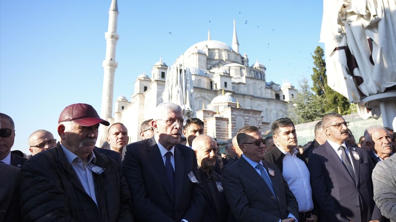 İYİ Parti Genel Başkanı Dervişoğlu, İş İnsanı Mehmet Gül'ün Cenaze Törenine Katıldı