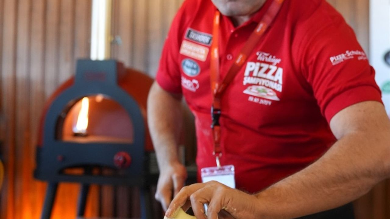 İzmir'de Türkiye Pizza Şampiyonası Coşkusu