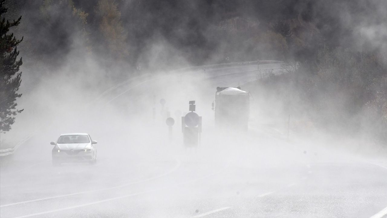 Kars'ta Soğuk Hava ve Kırağı Etkisi Hissediliyor