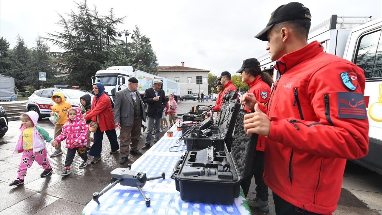 Kastamonu Bilim Şenliği Türkiye'de Bilim ve Tekniği Kutluyor